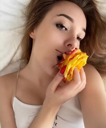 У меня есть нежные руки и страстные губы, которые сделают тебя счастливым до последней секунды. Помимо стандартных услуг я также предлагаю ролевые игры, стриптиз и массаж. У меня есть отличные отзывы от предыдущих клиентов, которые не могут нахвалить мои навыки и сексуальность. Мои фото - это 100% реальность, и ты можешь убедиться в этом сам. Расслабься и доверься мне, я сделаю все возможное, чтобы ты получил максимум удовольствия. Давай встретимся и окунемся в мир наслаждений! 😉❤️🔥 Таня